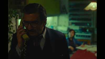 - Why don't you say it to my face?
- Be careful, asshole. - Argentina, 1985