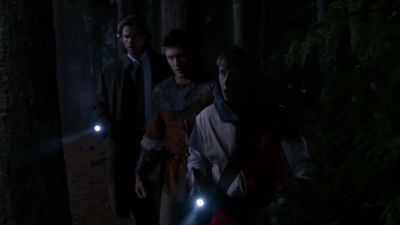 Why don't you take off?
We got it from here. - Supernatural