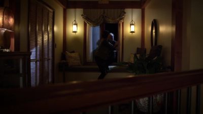 WHY DON'T WE FOR A WALK
WHILE WE WAIT? - Pretty Little Liars
