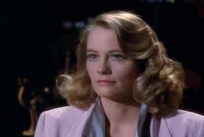 WHY DON'T YOU
HIT THE WIPERS?
I CAN'T SEE A THING. - Moonlighting