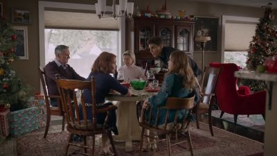 - Why don't you
take everybody downstairs, - Five Gold Rings
