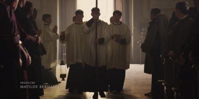 Why is Francesco Pazzi over there? - Medici: Masters of Florence