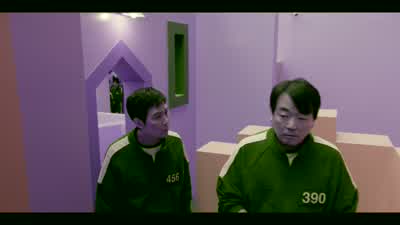 Why? I thoughtthe two of you were doing okay. - Squid Game