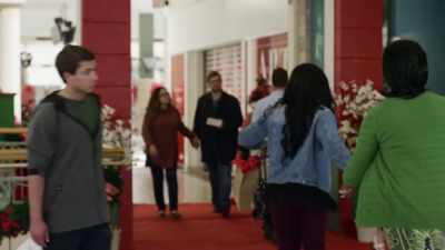 - Why--I'm just saying,
y'all are gonna - Christmas Belles