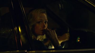 Why isn't this imbecile moving? - Narcos