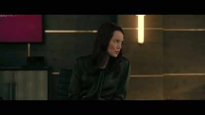 Why is it talking? It really,
it shouldn't be talking right now. - The Fall of the House of Usher