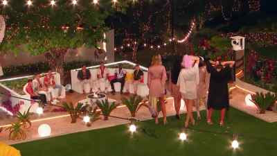 Why you looking at me
son? - Love Island Australia