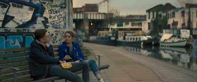 - Why not?
- It's too low down. - iBoy