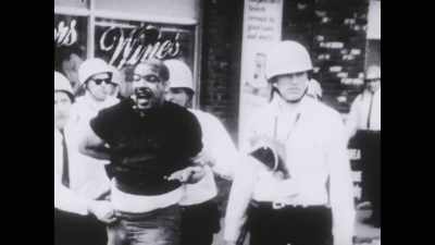 Why were only our heroes
non-violent? - Between the World and Me