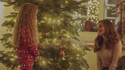 Why thank you ma'am. Here, grab
this and lets make a spiral. - A Very British Christmas