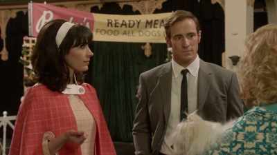 -Why is that?
-When bitches are on heat, - Ms Fisher's Modern Murder Mysteries