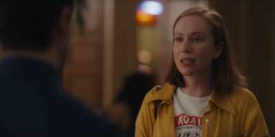 - Why the fuck isn't she doing it?
- I was gonna ask you the same thing. - Hacks