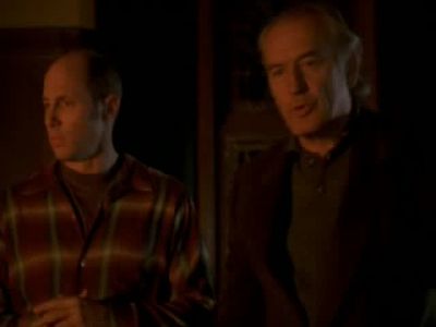 Why weren't we told about the other escapees - The Pretender 2001
