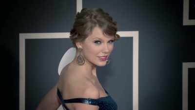 Why would you ever take
a chance on an unknown artist - Taylor Swift vs Scooter Braun: Bad Blood