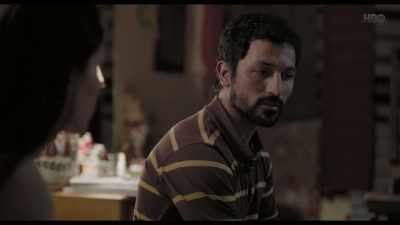 Why would we go to Istanbul?
You know I can't leave. - Zagros