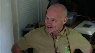 Why would you keep a venomous snake? - Britain's Tiger Kings - On the Trail with Ross Kemp
