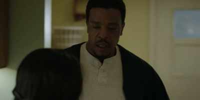- Why would they leave this in his bed?
- Did you actually see him put it there? - Seven Seconds