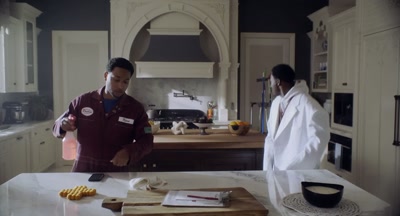 - Why is you still cleaning?
- Might as well get this last check. - House Party