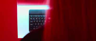-Why is your password so long?
-Because size matters. - Mrs. Davis
