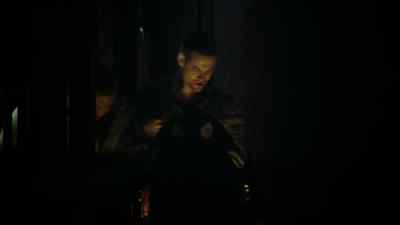 Why'd you do this for me?
Why'd you risk your life? - Nikita
