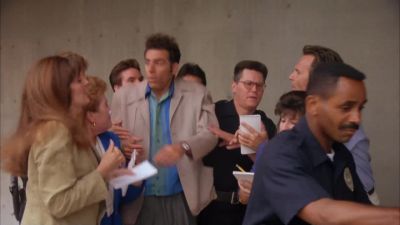 Why'd you do it? Why'd you do it?
People wanna know, please! - Seinfeld