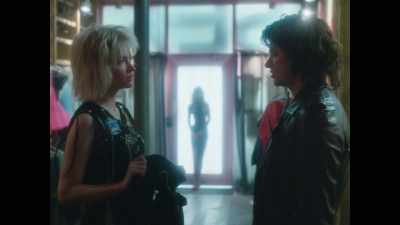 - Why'd you steal these?
- Cos they're cool. - Pistol