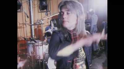 (WILD CHEERING) - Suzi Q