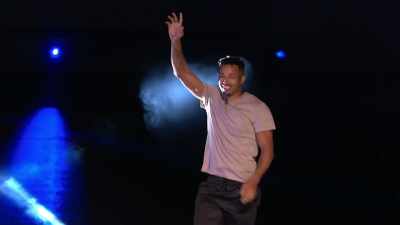 [wild cheering]
- * Youngblood * - America's Got Talent: Extreme