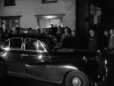 Will you all please
return to your homes. - The Quatermass Xperiment