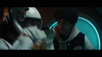 -Will do. Are you coming?
-Yeah, I'm on my way. - Captain Nova