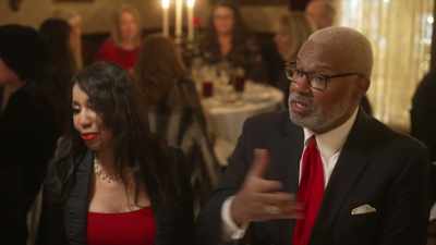 - Will do.
- Now, your hotel, - Christmas at the Holly Hotel