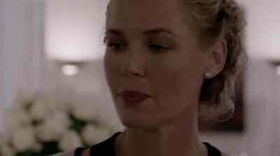 Will you excuse me for a minute? - The Following