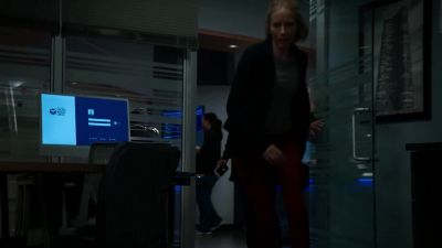 - Will?
- I'll get the Narcan. - Chicago Med