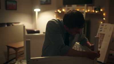 Will you just see who that is?
Don't answer if it's my dad, - Showtrial