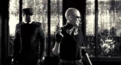 Will you look at that It's right through me Guys look - Sin City