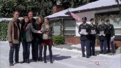 Will you marry me? - Christmas Homecoming