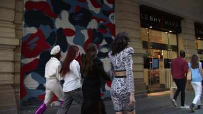 Will our lovelorn ladies - Love Trip: Paris