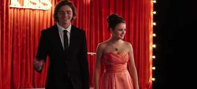 ♪ Will you recognize me? ♪ - The Kissing Booth
