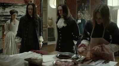         Will she recover? - Versailles