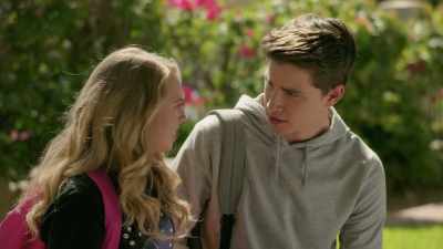 Will you talk to her?
- Me? - I Am Frankie