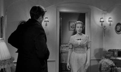 Will you tell me what's going on Robert - A Night to Remember