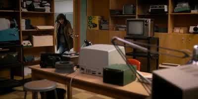 Will! Will! - Dustin! - Mrs. Byers? What's going on? Where's Will? The field! - Stranger Things