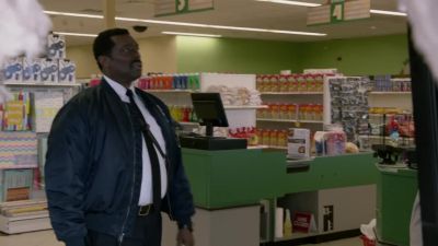 Will, Will, please. - Chicago Fire