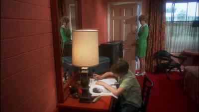 - Will you wish me luck?
- I do, Mom. Good luck. - Alice Doesn't Live Here Anymore