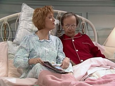Willie, did you pack
that overnight bag? - ALF