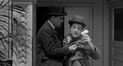 Willie do you realize that a person - Abbott and Costello Meet the Keystone Kops