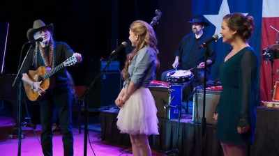 WILLIE:
Three chords and the truth, - Pure Country: Pure Heart