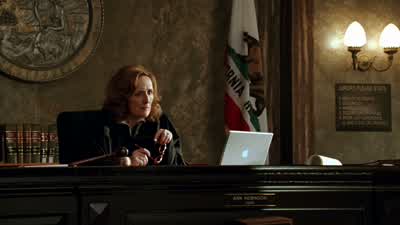 WILLY: So the house was completely surrounded... - Fracture