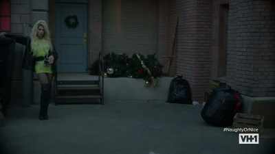 - [wind gusting] - The Bitch Who Stole Christmas