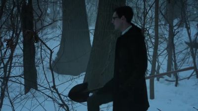 (wind whistling) - Gotham